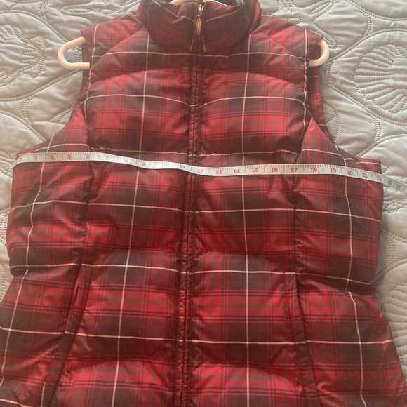 Eddie Bauer Premium Goose Down Vest Red “Tartan” Plaid Sz. M - Picture 9 of 13